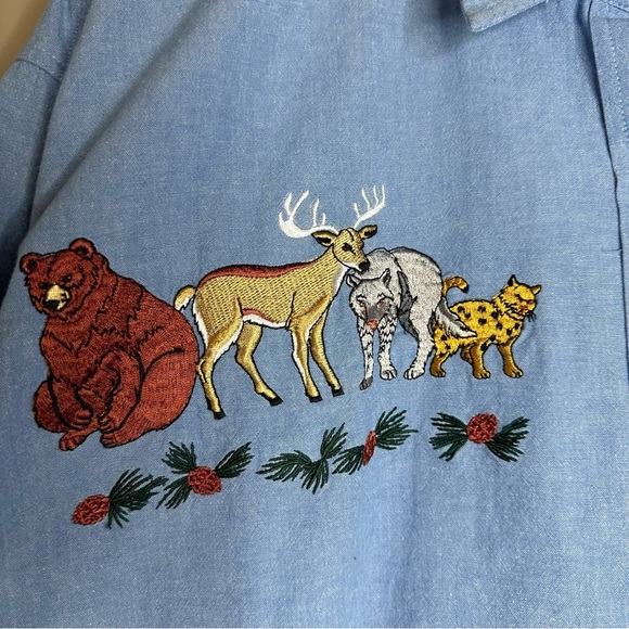 Casey Coleman Women XL Cabincore Button Shirt Embroidered Forrest Animals Denim - Picture 2 of 7